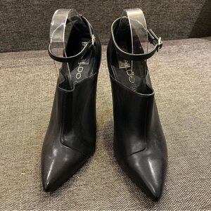 ALDO Sz 9 Pointy Toe Cap  Leather Ankle Strap Shoetie 4” Heels Shoes